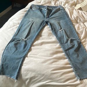 Joe’s jeans size 28” Waist 27” Inseam 11.5” Rise